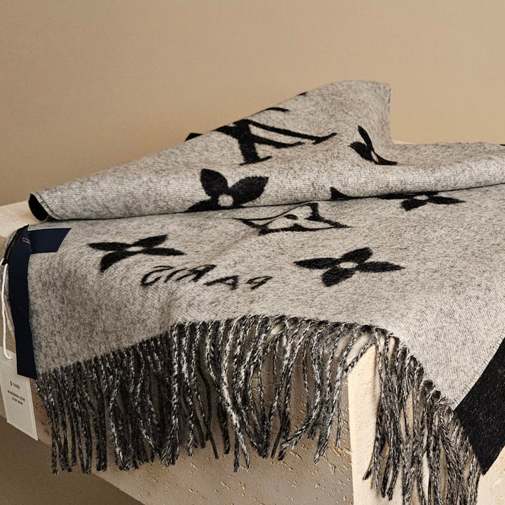 Louis Vuitton- Reykjavik Cashmere scarf