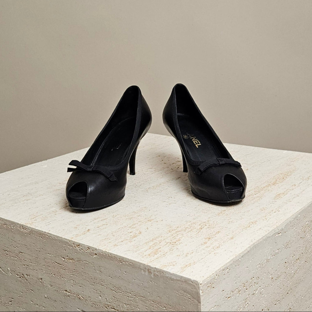 Peep Toe Pump